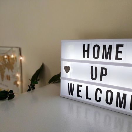 Home Up Tríkala エクステリア 写真